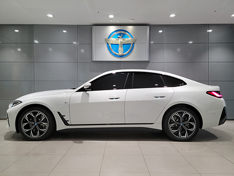 BMW i4 전기차 비엠더블유 아이포 좌측면 측면 사이드