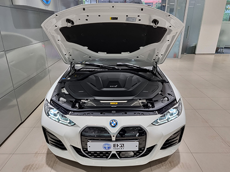 BMW i4 전기차 비엠더블유 아이포 보네트 본네트 후드 엔진후드 본넷 수납공간 보닛