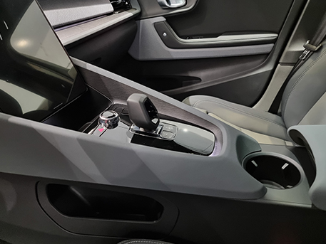 Polestar Polestar 2 전기차 폴스타 폴스타2 센터콘솔 센터콘솔박스 기어 기어레버 기어시프터 변속레버 수납공간