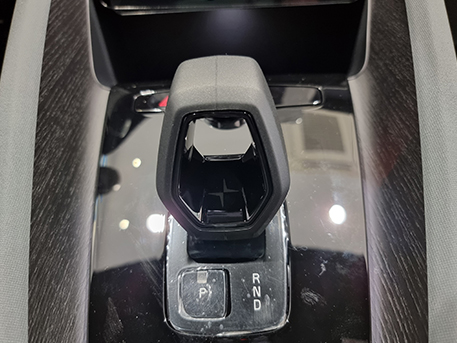 Polestar Polestar 2 전기차 폴스타 폴스타2 주차브레이크 전진기어 중립기어 후진기어 기어레버