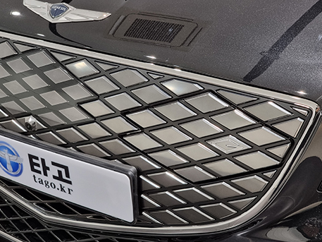 전기차 제네시스 G80EV Genesis 충전구 충전 실외V2L V2L 브이투엘 전면충전구