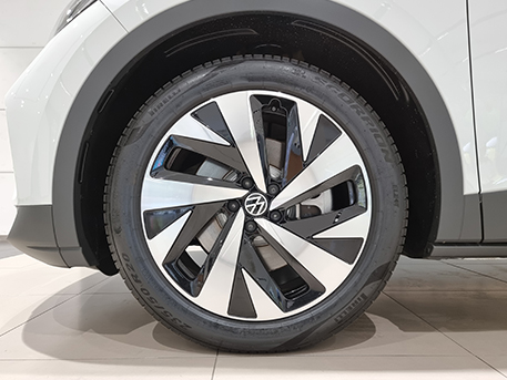 전기차 폭스바겐 아이디4 Volkswagen ID.4 글래시어화이트 휠 타이어 바퀴