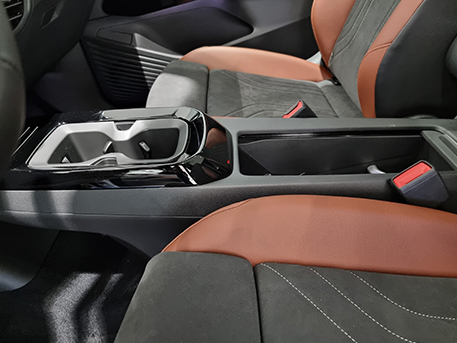 전기차 폭스바겐 아이디4 Volkswagen ID.4 센터콘솔 센터콘솔박스 수납공간