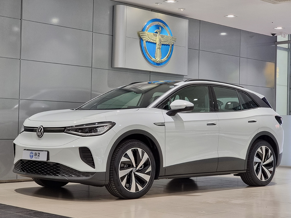 전기차 폭스바겐 아이디4 Volkswagen ID.4 SUV 글래시어화이트 자동차외장 차체외장 익스테리어