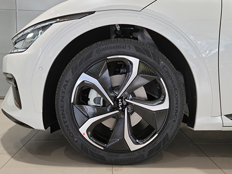 전기차 기아 이브이식스 KIA EV6 휠 타이어 바퀴