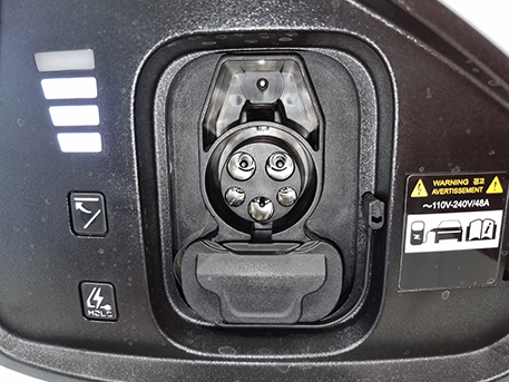 전기차 기아 이브이식스 KIA EV6 충전구 충전